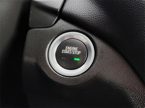 Used 2022 Chevrolet Equinox LT image 11