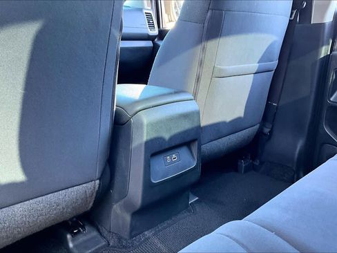 Certified 2023 Nissan Frontier SV w/ Technology Package image 33