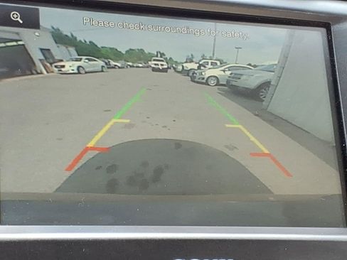Used 2016 Ford Fusion Titanium FWD image 9