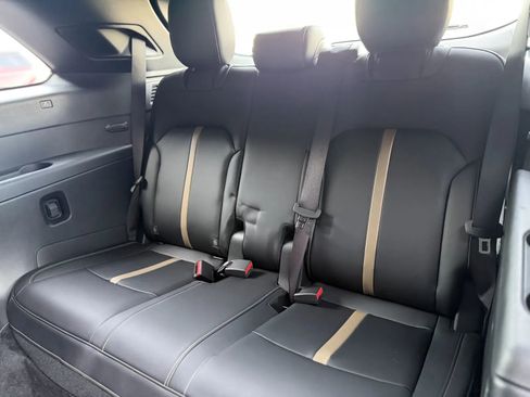 Used 2024 MAZDA CX-90 Plug-In Hybrid w/ Premium Plus image 16