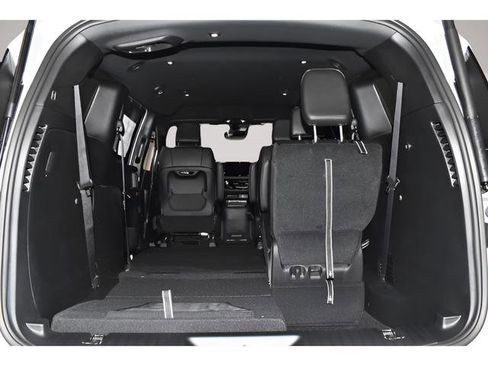 New 2026 Chrysler Pacifica Select w/ S Appearance Package AWD/4WD image 29