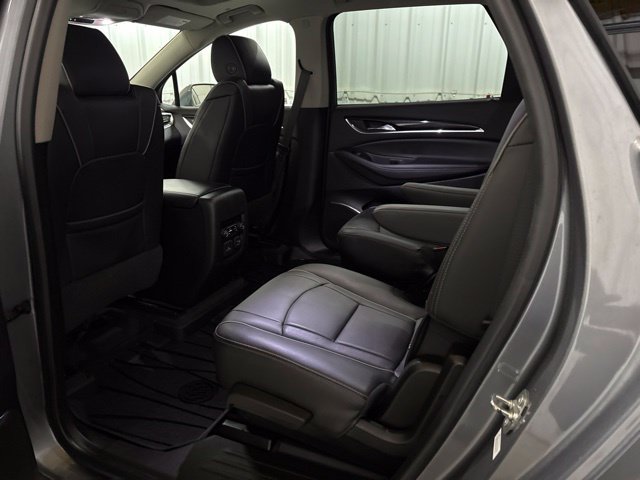 Used 2019 Buick Enclave Avenir w/ Avenir Technology Package AWD/4WD image 25