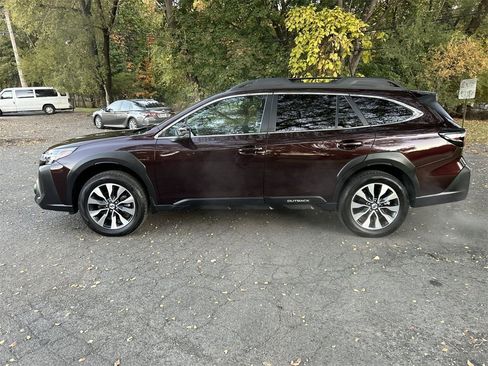 Certified 2024 Subaru Outback Limited image 5