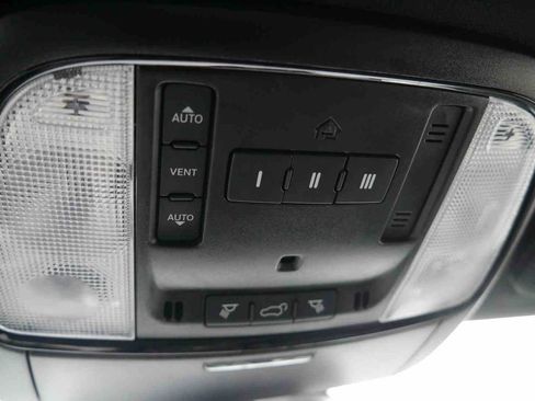 Used 2023 Dodge Durango R/T w/ Blacktop Package image 34