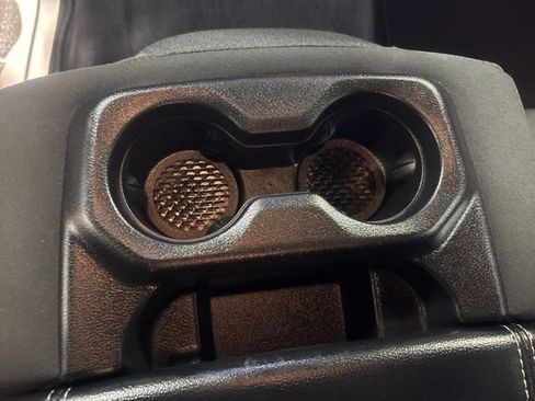 Used 2025 RAM 1500 Big Horn AWD/4WD image 25