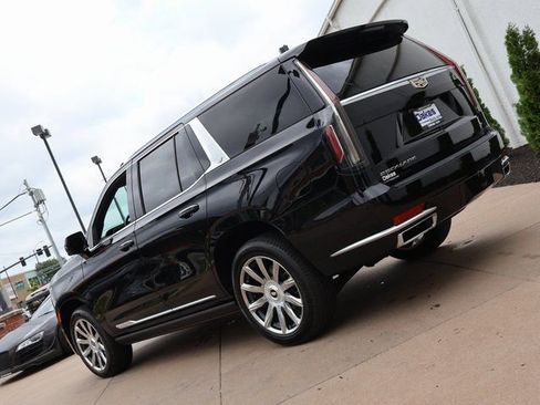 Certified 2021 Cadillac Escalade Premium Luxury Platinum AWD/4WD image 5