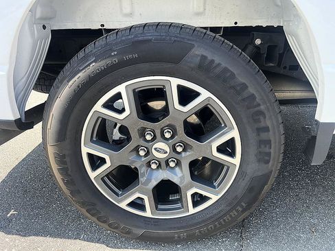 Used 2024 Ford F150 STX RWD image 11