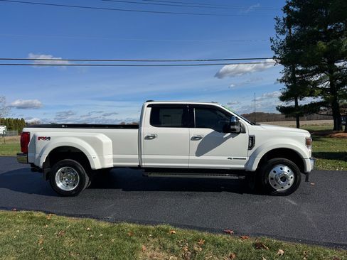 Used 2022 Ford F450 Lariat w/ Lariat Ultimate Package image 6