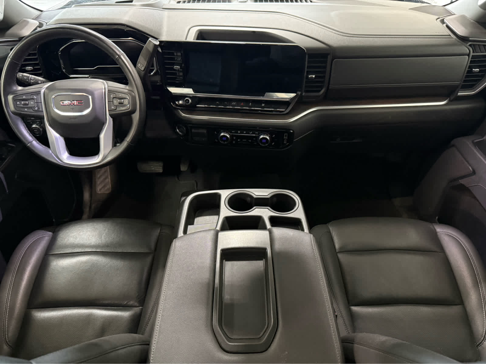 Used 2025 GMC Sierra 1500 SLT AWD/4WD image 16