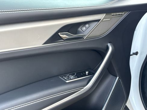 Certified 2025 Jaguar F-PACE R-Dynamic S image 14