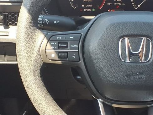 Used 2023 Honda CR-V EX image 11