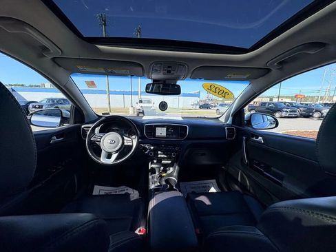Used 2022 Kia Sportage EX w/ EX Technology Package FWD image 29