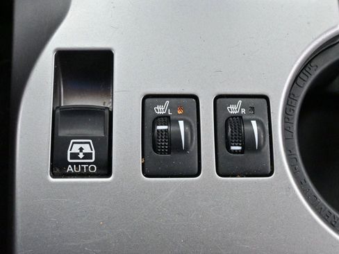 Used 2023 Toyota 4Runner SR5 Premium AWD/4WD image 27