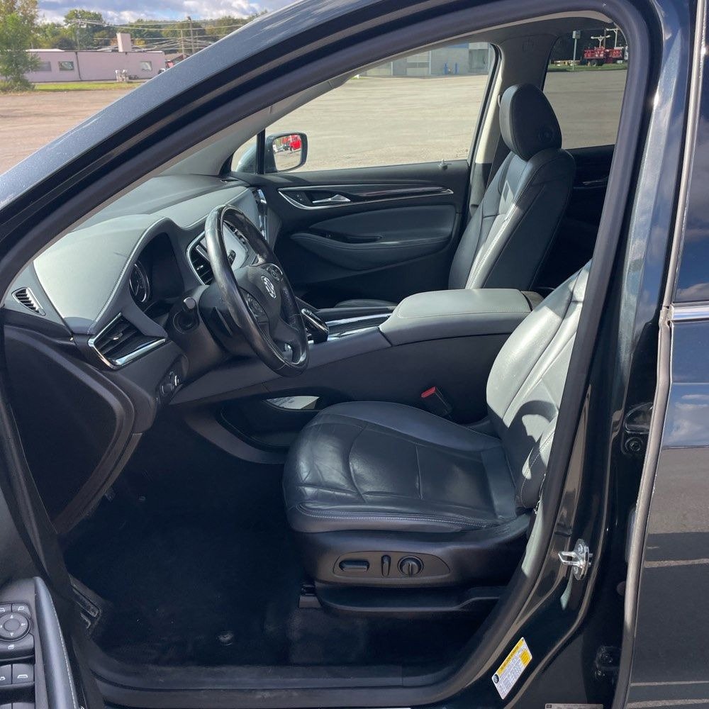 Used 2019 Buick Enclave Essence AWD/4WD image 5
