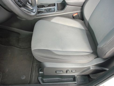 Used 2018 Ford Escape SE FWD image 15