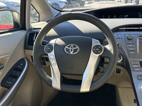 Used 2015 Toyota Prius Four image 14