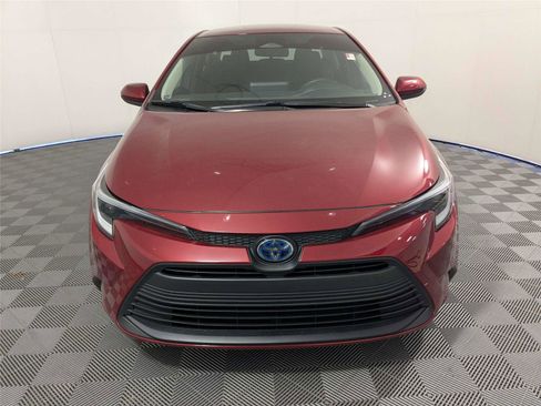 Certified 2024 Toyota Corolla LE w/ LE Convenience Package image 3