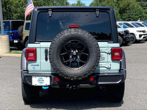 Used 2024 Jeep Wrangler Unlimited AWD/4WD image 4