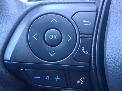 Used 2022 Toyota RAV4 LE image 19