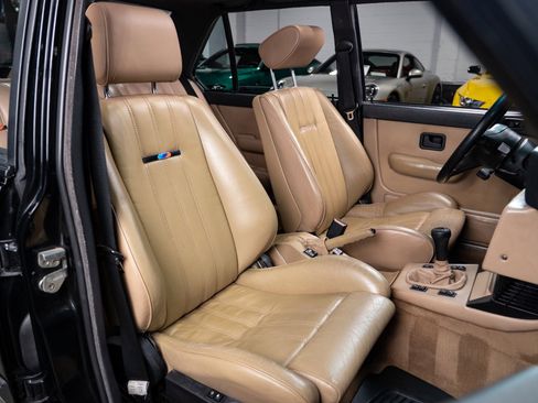Used 1988 BMW M5 RWD image 65