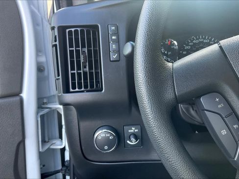 Used 2024 Chevrolet Express 2500 w/ Driver Convenience Package image 25