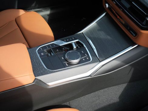 New 2026 BMW 330i xDrive Sedan w/ M Sport Package image 5