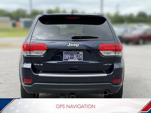 Used 2017 Jeep Grand Cherokee Limited AWD/4WD image 2