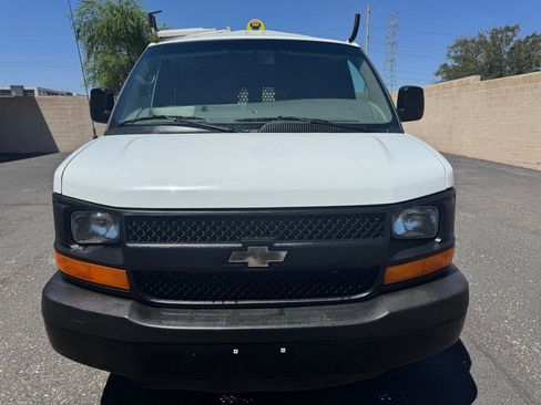 Used 2013 Chevrolet Express 2500 RWD image 2