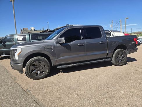Used 2022 Ford F150 Lightning Lariat w/ Equipment Group 511A High AWD/4WD image 6