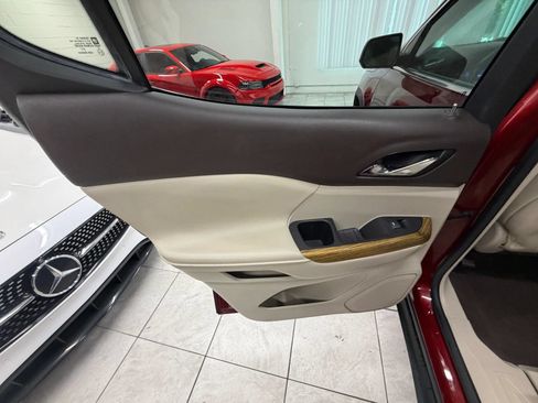 Used 2017 GMC Acadia Denali w/ Technology Package FWD image 15