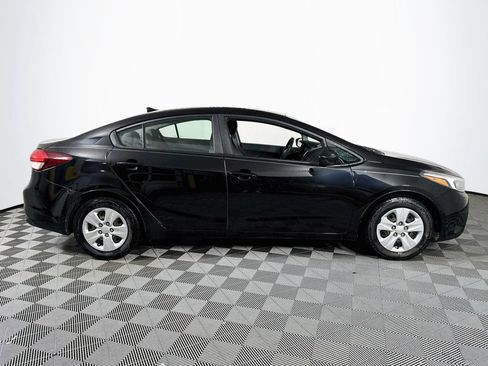 Used 2017 Kia Forte LX FWD image 8