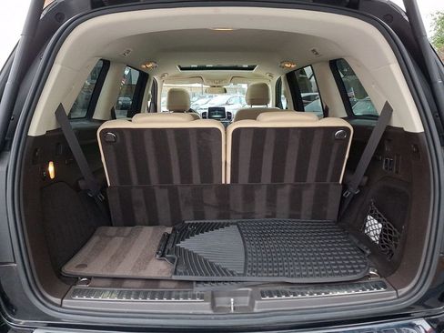 Used 2017 Mercedes-Benz GLS 450 4MATIC image 29