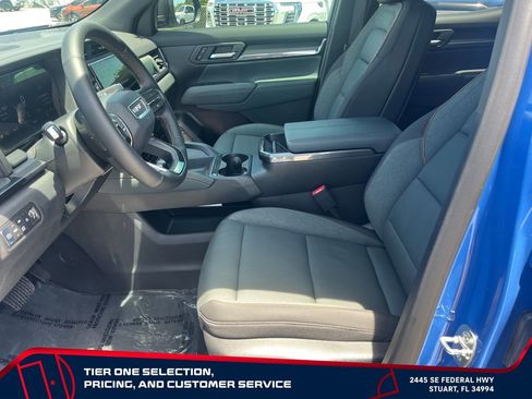 Certified 2026 GMC Terrain AT4 w/ Convenience Package III AWD/4WD image 9
