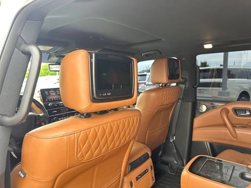 Used 2023 INFINITI QX80 Sensory w/ Cargo Package AWD/4WD image 35