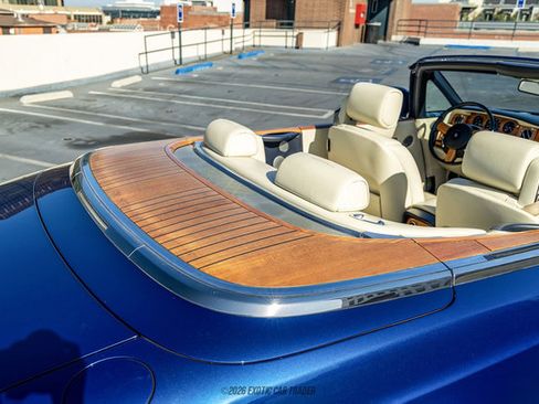 Used 2010 Rolls-Royce Phantom Drophead Coupe RWD image 96