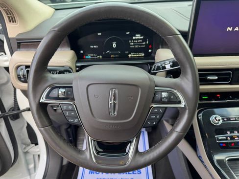 Used 2022 Lincoln Nautilus Reserve w/ Equipment Group 202A AWD/4WD image 22