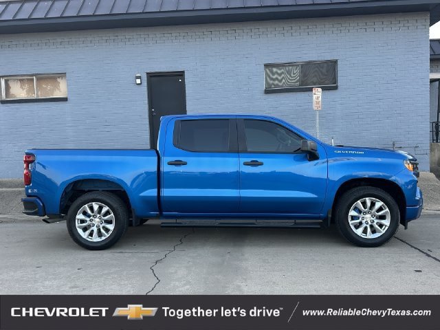 Used 2022 Chevrolet Silverado 1500 Custom RWD image 3