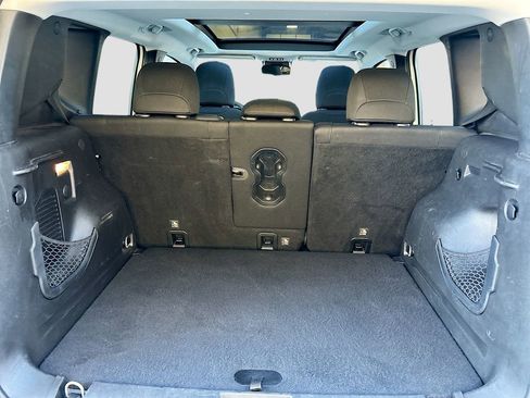 Used 2018 Jeep Renegade Latitude w/ UConnect 8.4 Nav Group image 21