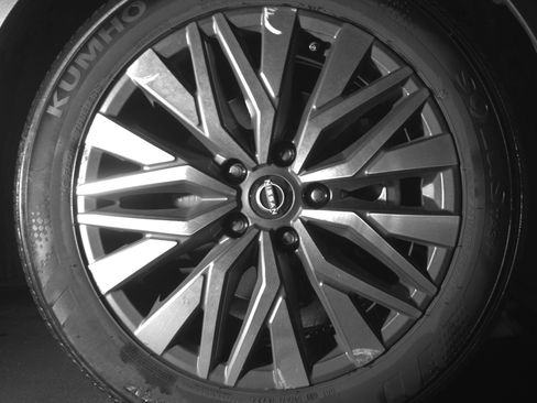 Used 2025 Nissan Altima 2.5 SV FWD image 13