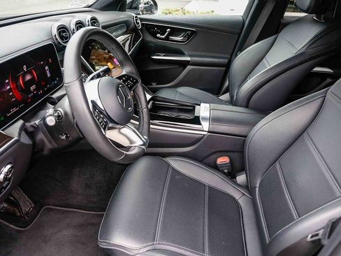 Certified 2025 Mercedes-Benz GLC 300 image 18