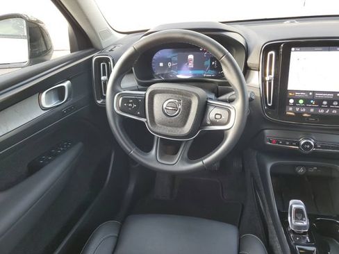 Used 2026 Volvo XC40 B5 Plus AWD/4WD image 12