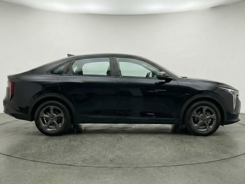 Used 2025 Kia K4 FWD image 11