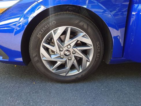 Certified 2024 Hyundai Elantra SEL FWD image 27