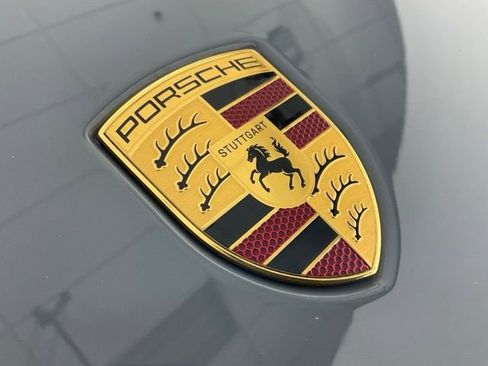 Used 2025 Porsche Cayenne AWD/4WD image 9