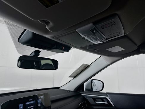 Used 2024 Mitsubishi Outlander SE FWD image 18