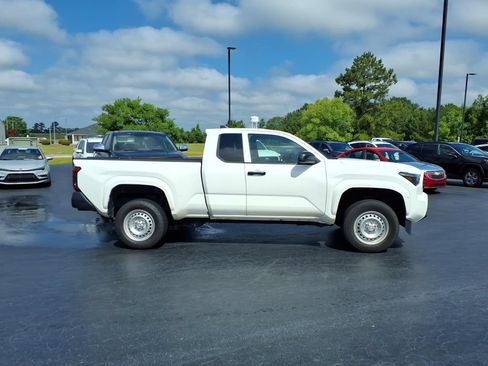 Used 2025 Toyota Tacoma SR RWD image 2