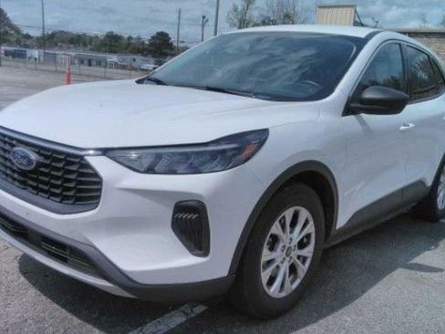 Used 2024 Ford Escape Active image 4