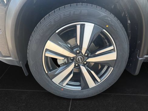 Used 2023 Nissan Rogue SL w/ SL Premium Package AWD/4WD image 9