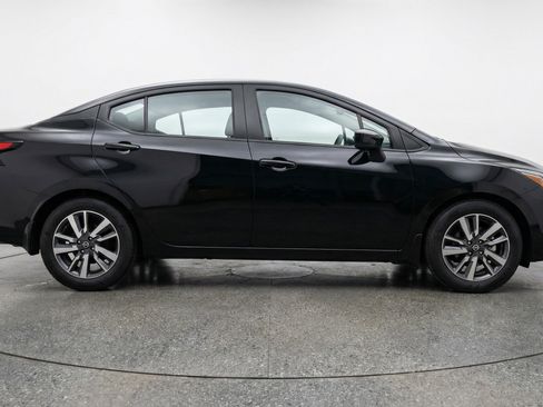 Used 2025 Nissan Versa SV FWD image 11
