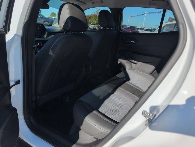 Used 2025 Chevrolet Trax LT w/ Driver Confidence Package FWD image 9